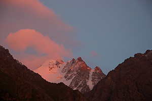 луна над горами