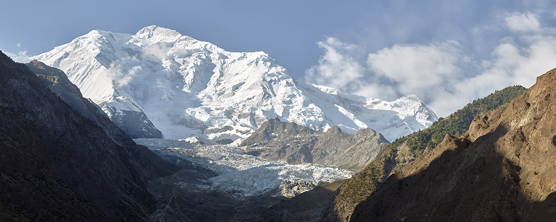 Панорама Rakaposhi с Karakorum Highway