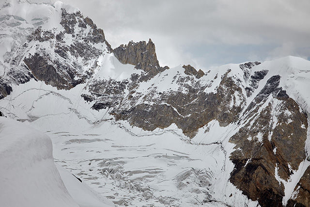 Перевал с ледника Basin на ледник Garumbar