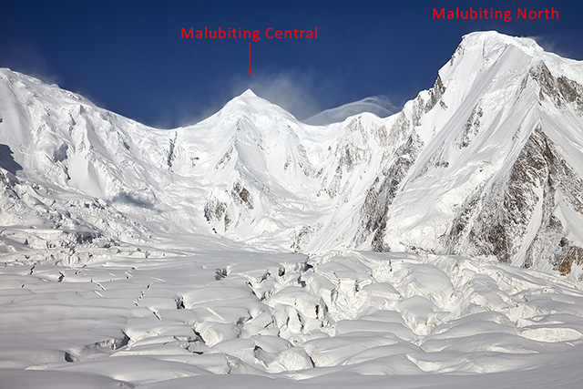 Пики Malubiting Central (7291м) и Malubiting North (6843м)